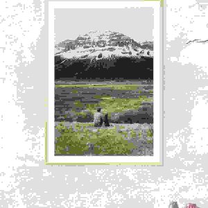 Mountain watching photo frame